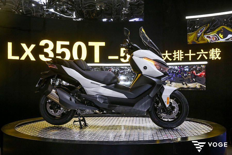 国产绵羊再添新军：隆鑫无极 LX350T-5，亮相重庆摩博会