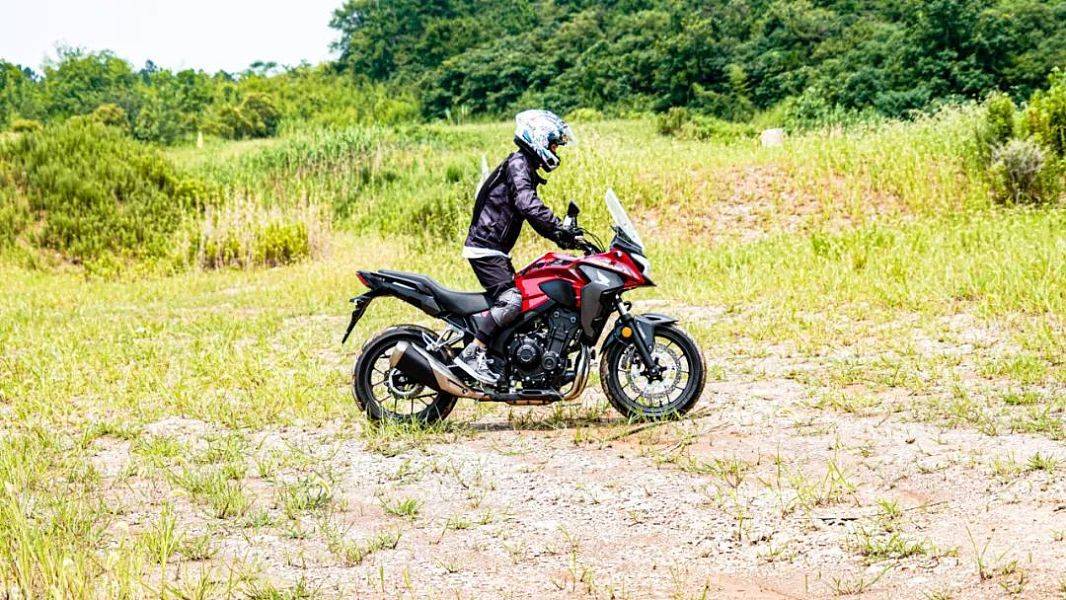 很平顺很本田-CB400X的完整测评视频