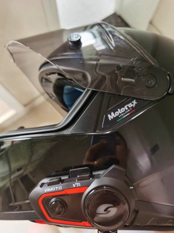 国产摩托车头盔蓝牙耳机之光——维迈通