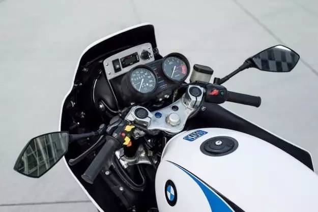 改装 | 翱翔于典范与当代之间的BMW R 100 RS