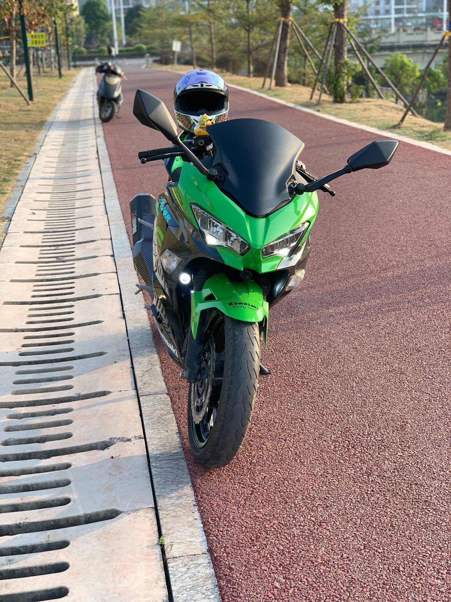 川崎Ninja400 原厂车灯不敷亮？———处理方案来了