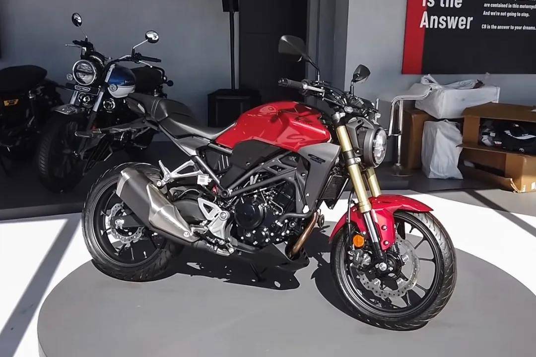 仿佛看起来热度不高本田CB300R，最新款能否逆转呢？