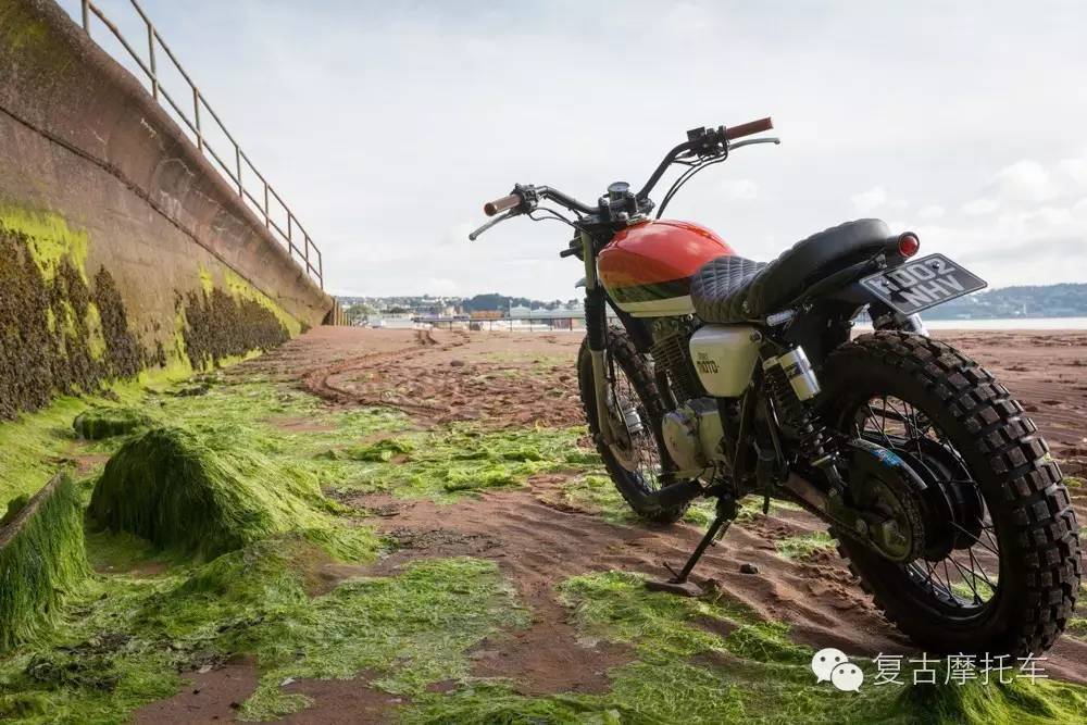 改装 HONDA CB400SS 欣赏