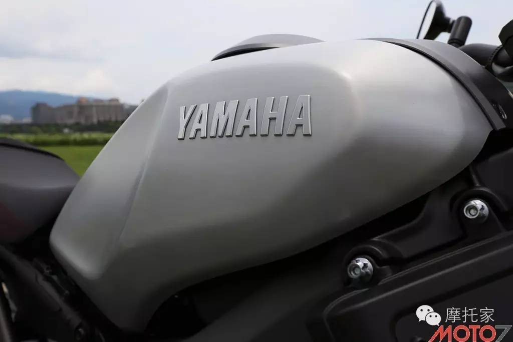 聊车／这个三缸复古的雅马哈好帅昂！——2016 YAMAHA XSR 900