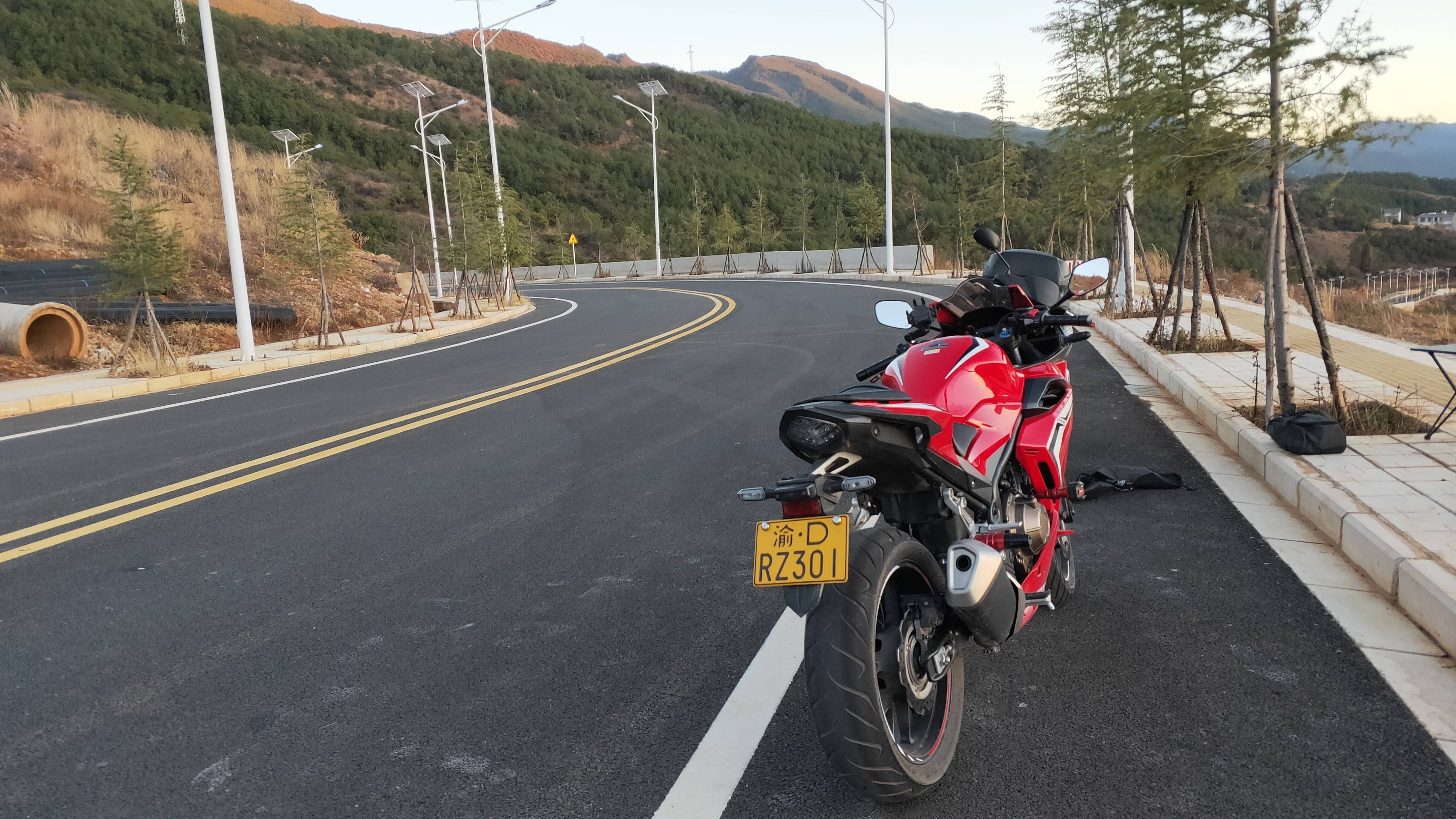 CBR 500R之丽江、YanYu之都