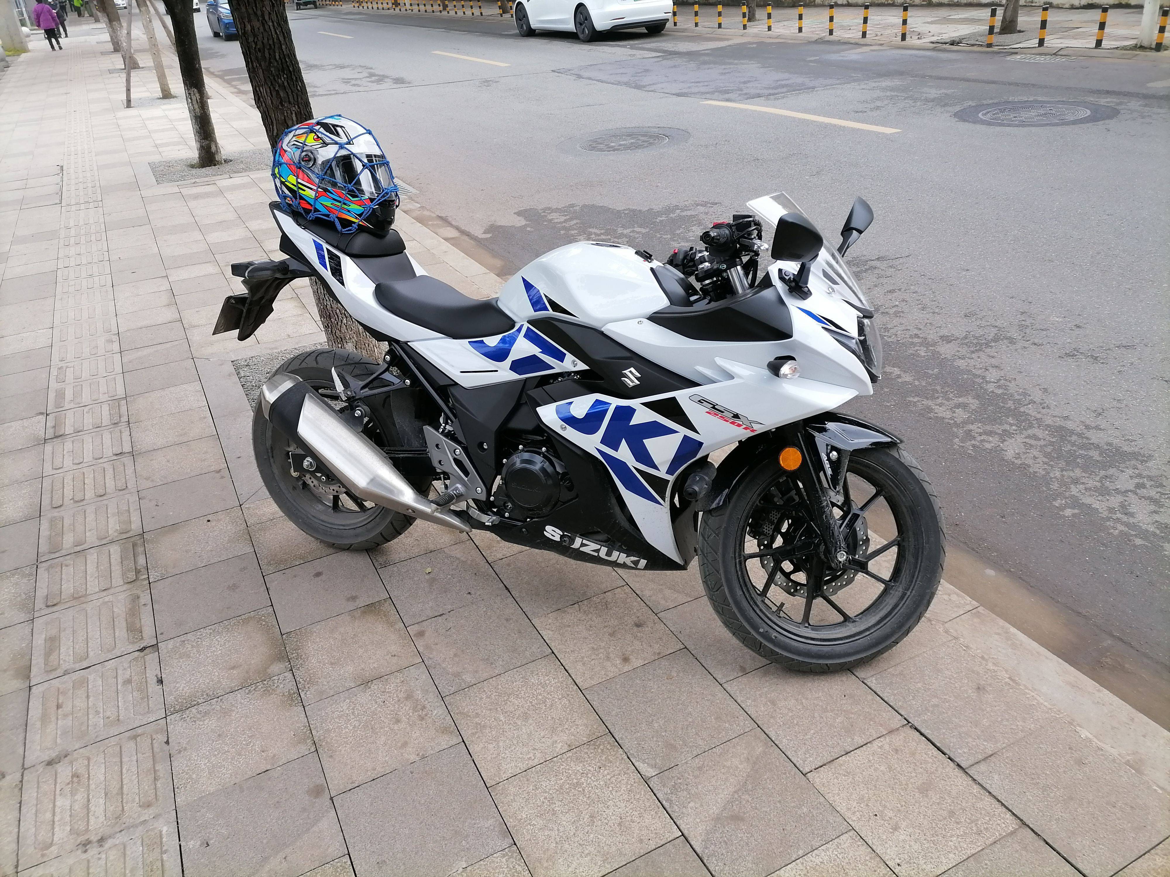 1200km新手对GSX250R的上手体验