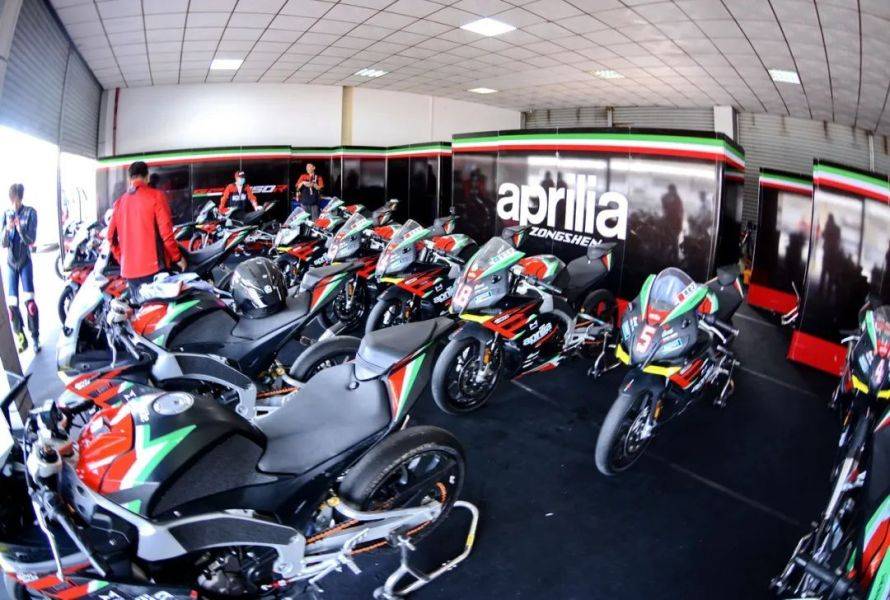 内行看门道——从赛场数据看 Aprilia GPR250S、GPR250R