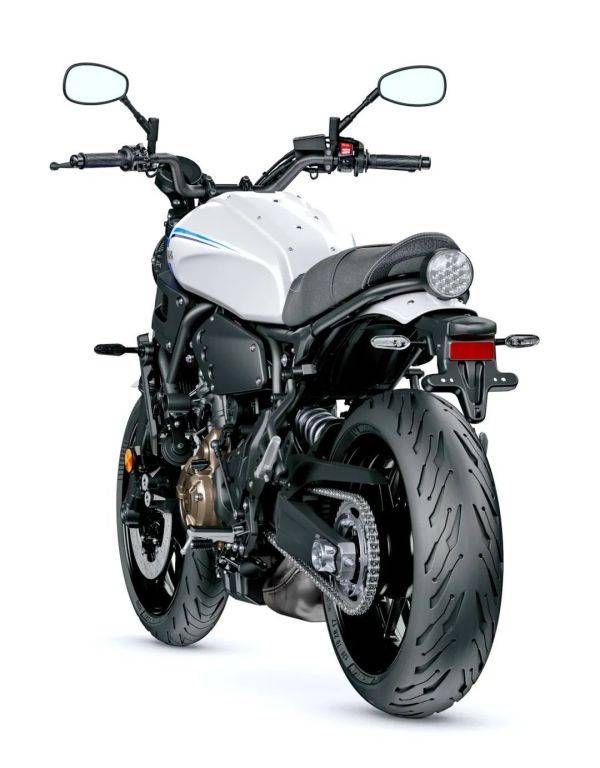 Yamaha 2022 XSR700 复古车，纯图欣赏