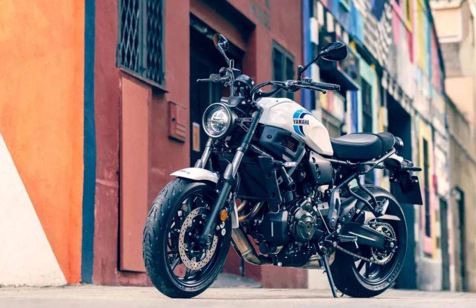 Yamaha 2022 XSR700 复古车，纯图欣赏