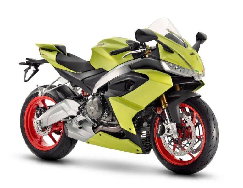 光与Aprilia RS660同行