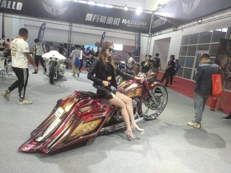 中国人不骗中国人，你们去摩展完全就是为了看摩托车吗？