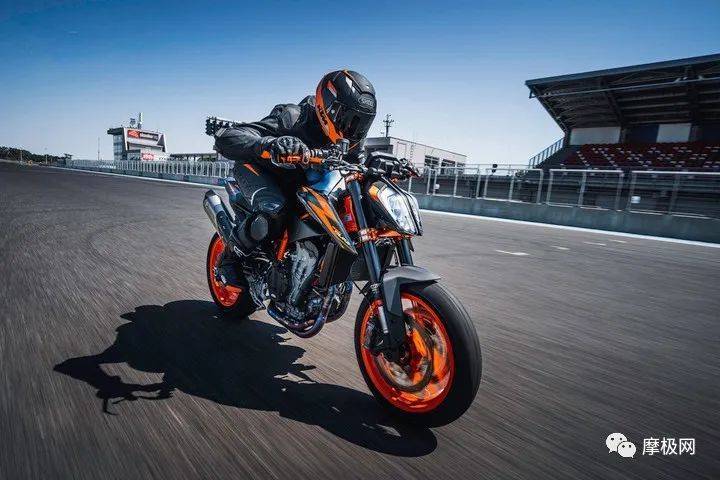 2022款KTM 890 DUKE R新配色亮相 规格不变