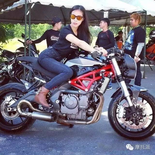 百变大咖秀 贝纳利黄龙改装 cafe Racer