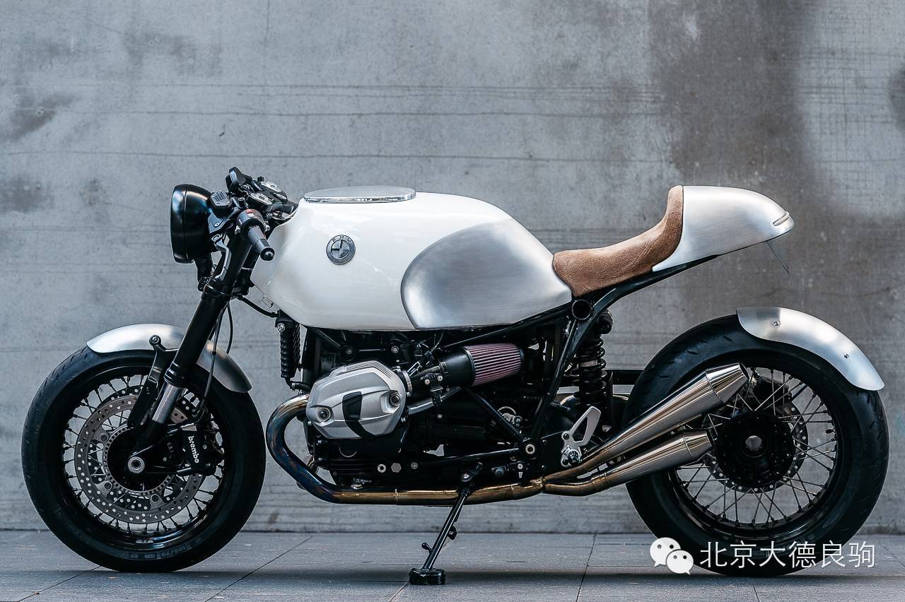 Deus Ex Machina x BMW 定制机车