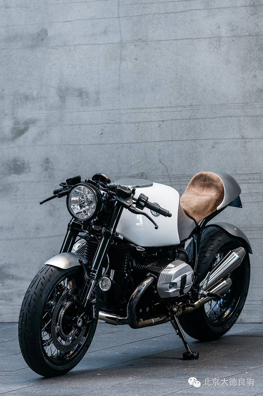 Deus Ex Machina x BMW 定制机车