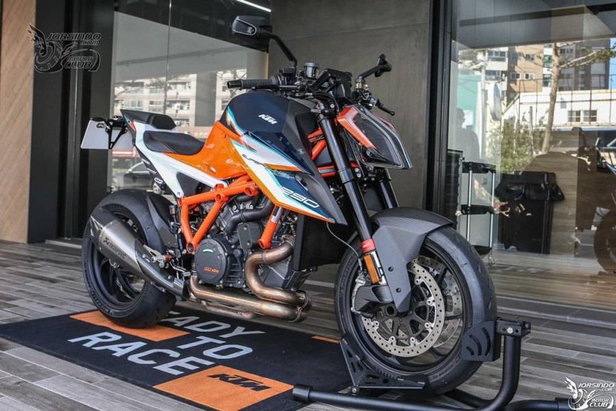 KTM SUPER DUKR RR 限量五百台的超级公爵