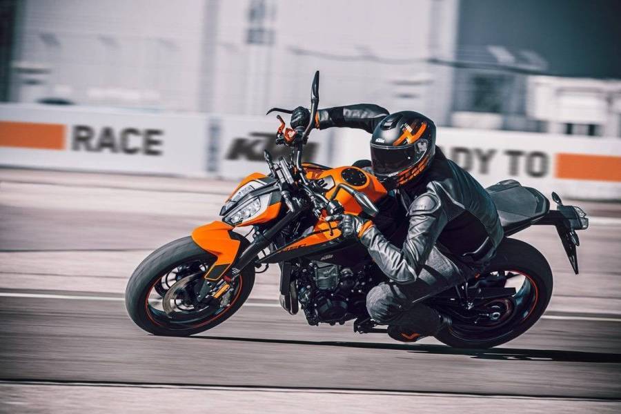 一改分裂式头灯！KTM 990 Duke、RC990即将问世