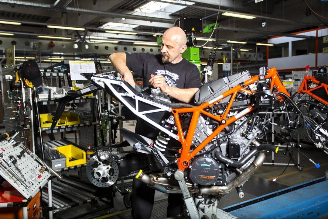 KTM AG 集团 2021 交付超过33万辆各种车型