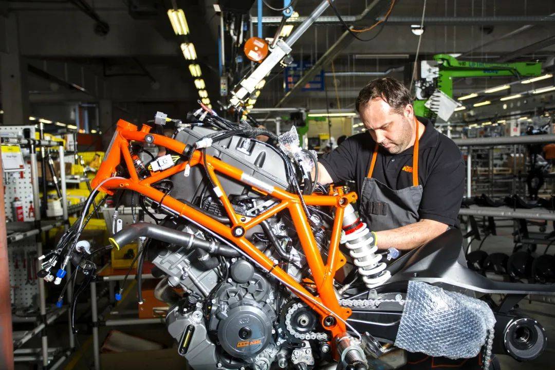 KTM AG 集团 2021 交付超过33万辆各种车型