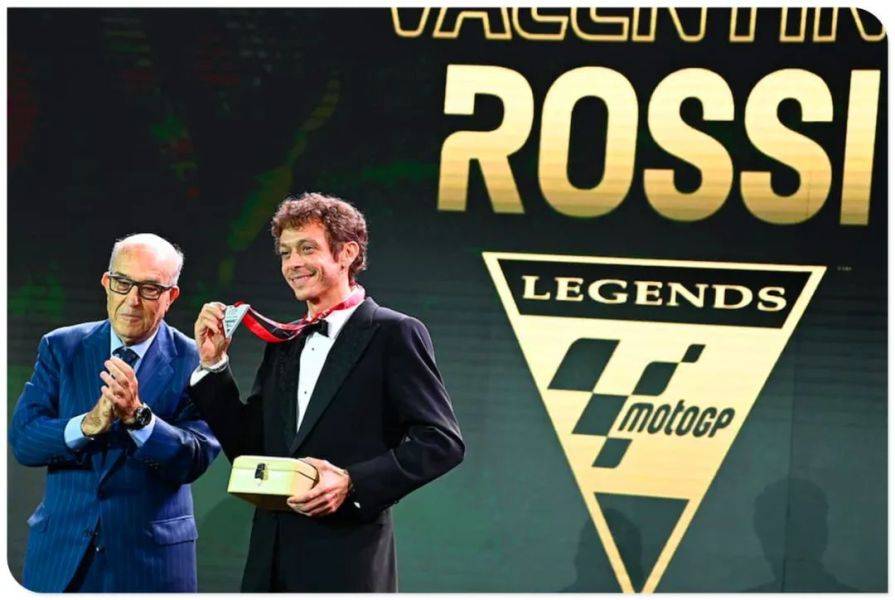[ MotoGP ] 职业生涯 26 年、9 次世界冠军，Valentino Ross 再好不过的生涯谢幕……