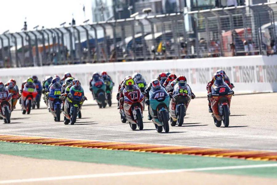 友力企业邀您关注:阿拉贡站,吉斯尼 Moto3 遭遇连续摔车