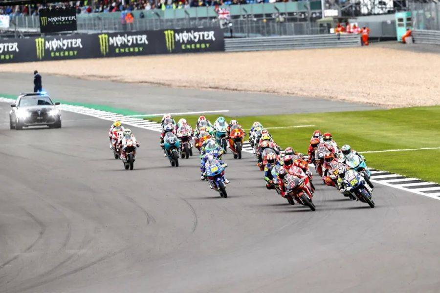 友力企业邀您关注:MotoGP 英国站,吉斯尼 Moto3 低谷徘徊