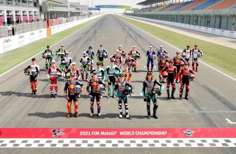 2021 MotoGP:卡塔尔站赛前合照、罗斯特写
