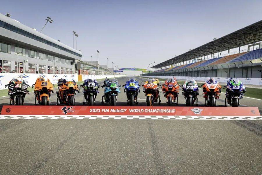 2021 MotoGP:卡塔尔站赛前合照、罗斯特写