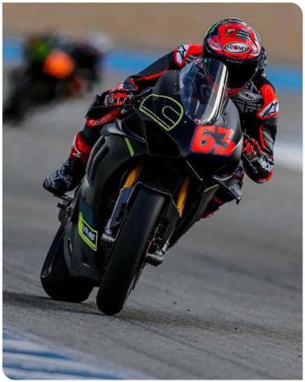 [ DUCATI ] Panigale V4S 单圈成绩直逼 MotoGP 厂车!Jerez 赛道测试成绩惊人……