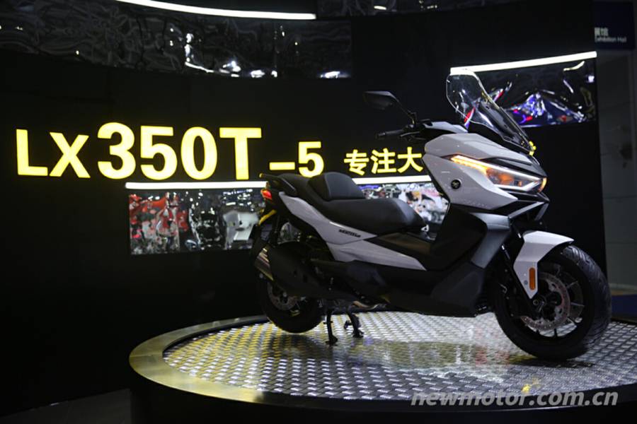 售价3-4万隆鑫中量级踏板VOGE无极Lx-350T-5赏析