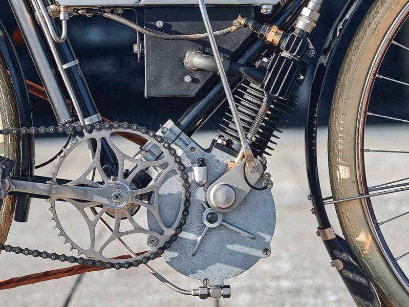 凯旋总部欣克利，将展示拥有120年历史的第一辆凯旋摩托车。
