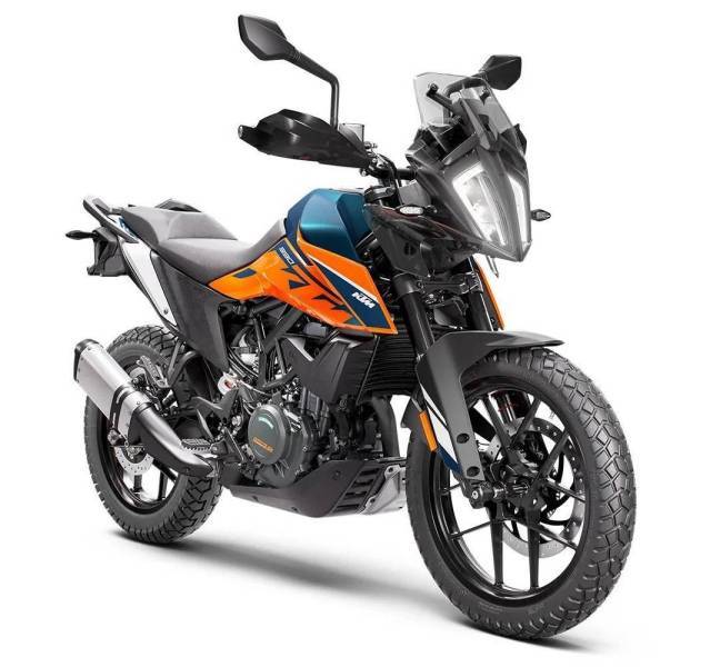 KTM 390 ADV更新，升级电控、优化轮毂，还有赛道版花