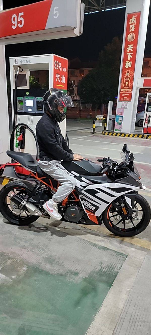 喜提KTM rc390