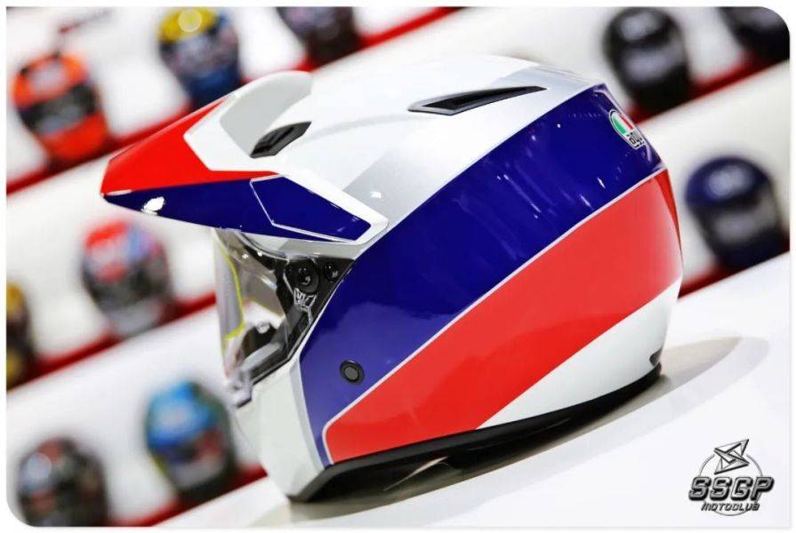 [ AGV ] AX9 碳纤维，多变 OFF-ROAD 佩戴方式，超轻拉力盔现货销售……