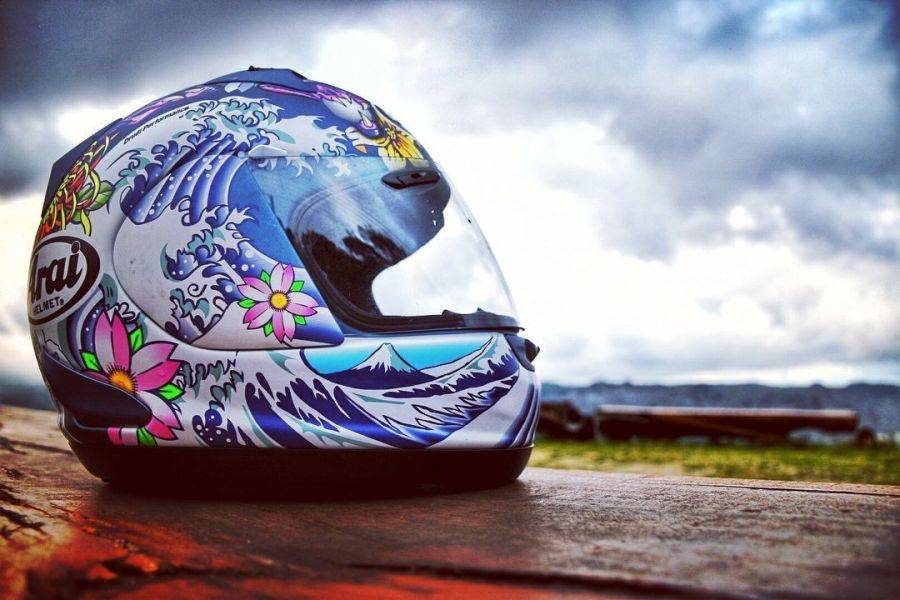 Arai RX-7X 东瀛龙，非常适合小姐姐的头盔