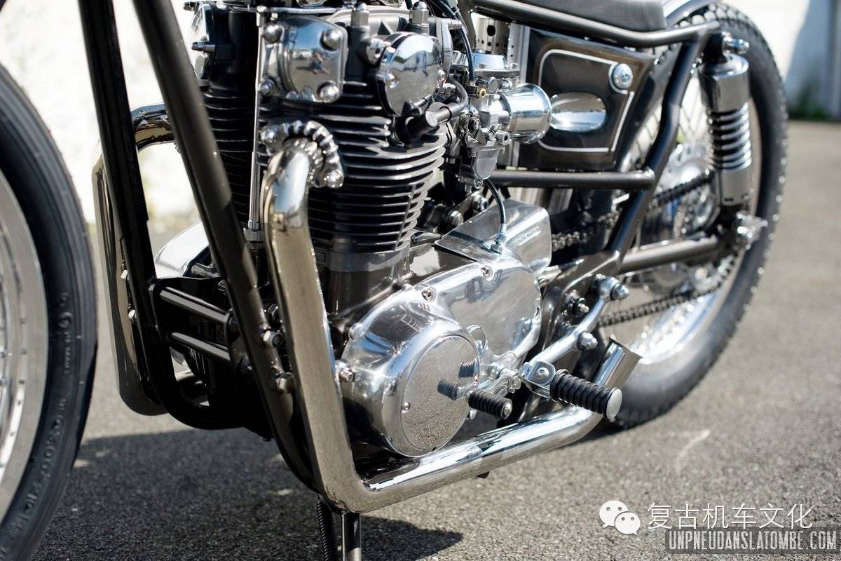 日本范儿雅马哈摩托车 XS 650 CUSTOM