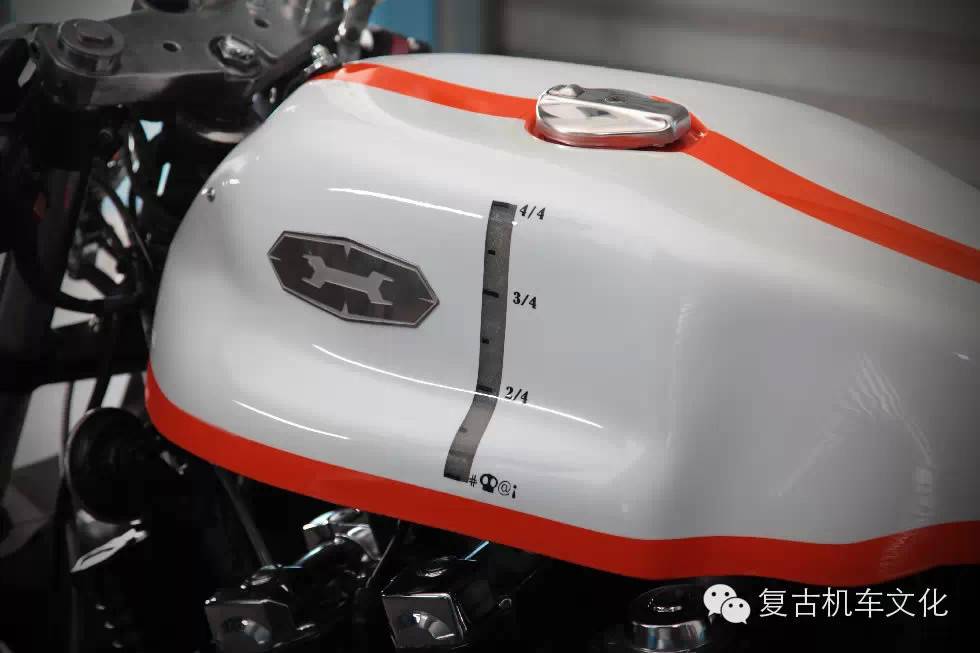 复古改装雅马哈摩托车 Xjr 1200 