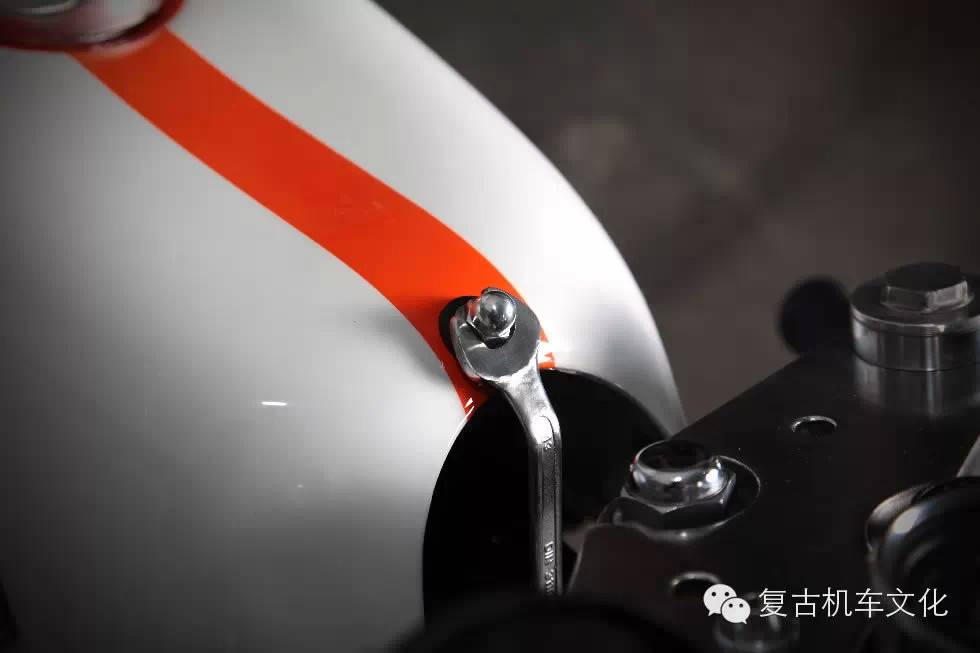 复古改装雅马哈摩托车 Xjr 1200 