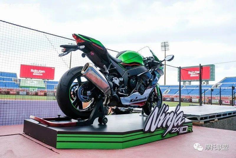 川崎新款ZX-10R 台湾地区发布,多款新车新色亮相