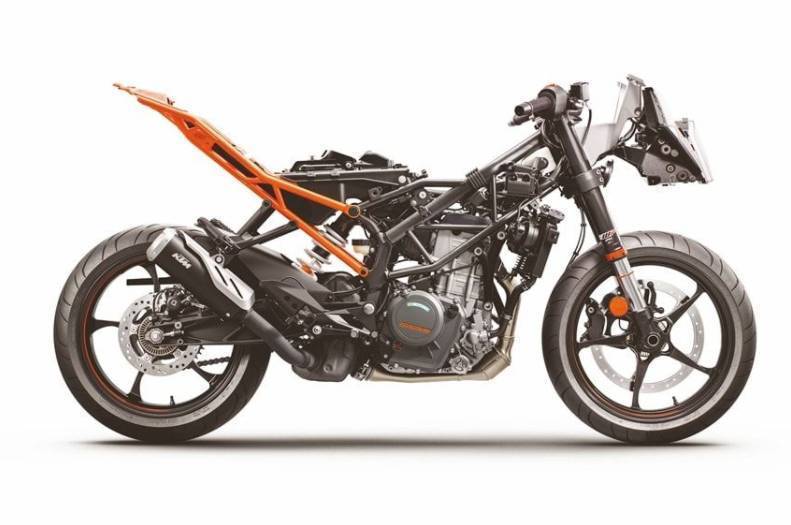 2022款 KTM RC390试驾评测：更纯粹的驾驶乐趣