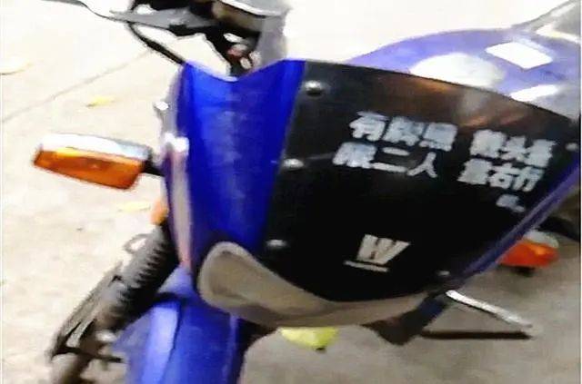 2万元新买的摩托车，去上牌却被喷12个字，车主：瞬间变废品！