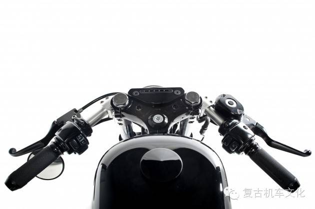 改装HarleyDavidson XL1200X 欣赏