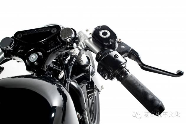 改装HarleyDavidson XL1200X 欣赏