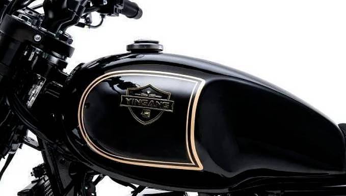 又出新摩托了：13800元的国产250双缸复古车...诺顿积极推出V4SV英国超级摩托车!