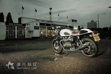  凯旋发布 Thruxton 900 