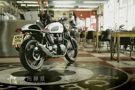  凯旋发布 Thruxton 900 