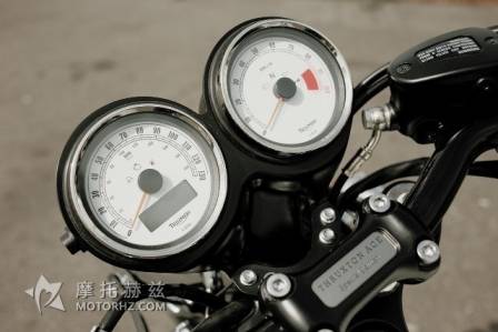  凯旋发布 Thruxton 900 