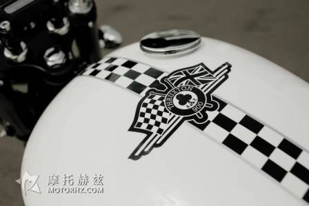  凯旋发布 Thruxton 900 