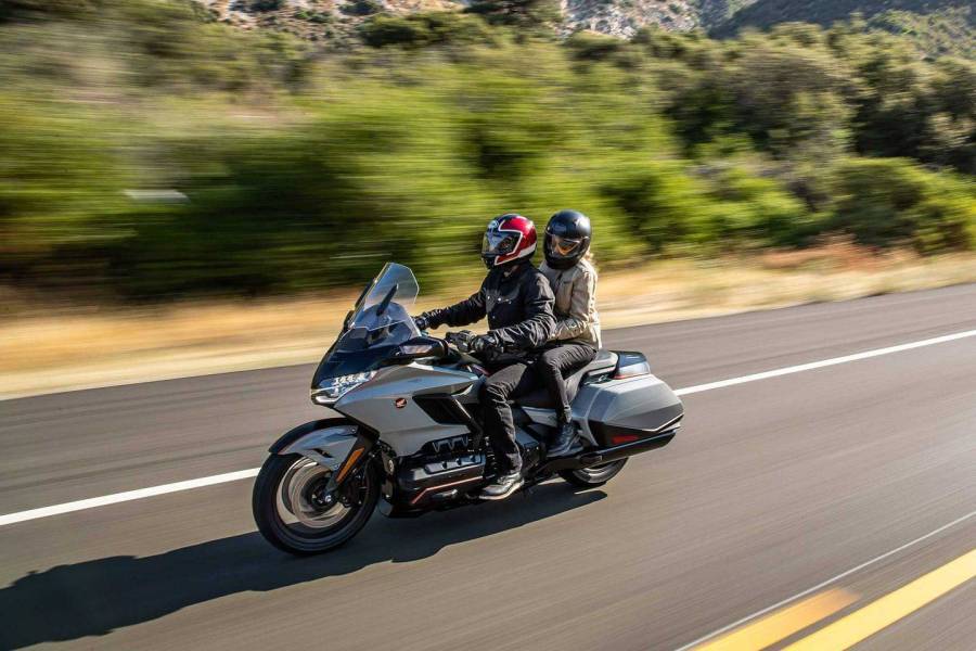 外媒评选9款2021年度自动挡摩托，电动摩托不少，本田优势大