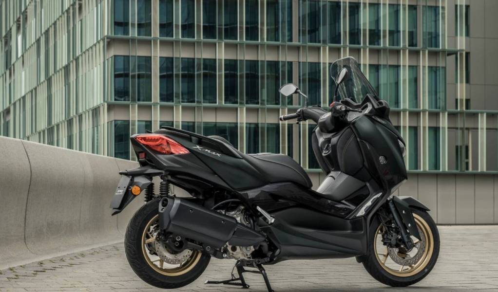 2022款YAMAHA XMAX 300发布，全新配色来了！